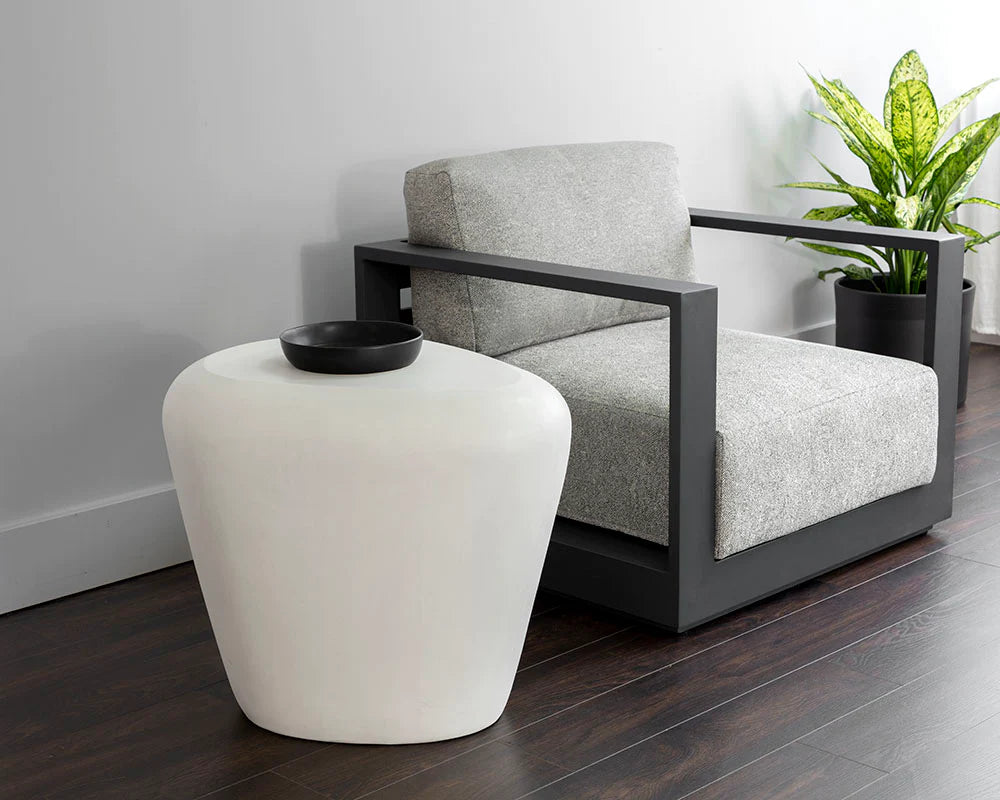 PB-06COR End Table