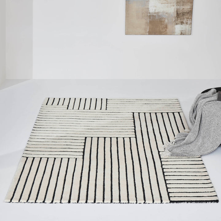 Renwil RARC-10182-1013 Arctica Indoor Rug - Ivory
