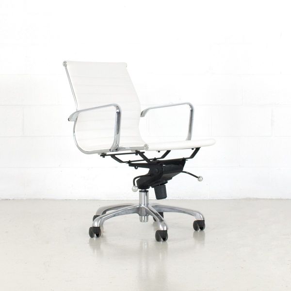 PB-20  Office Chair (low back)