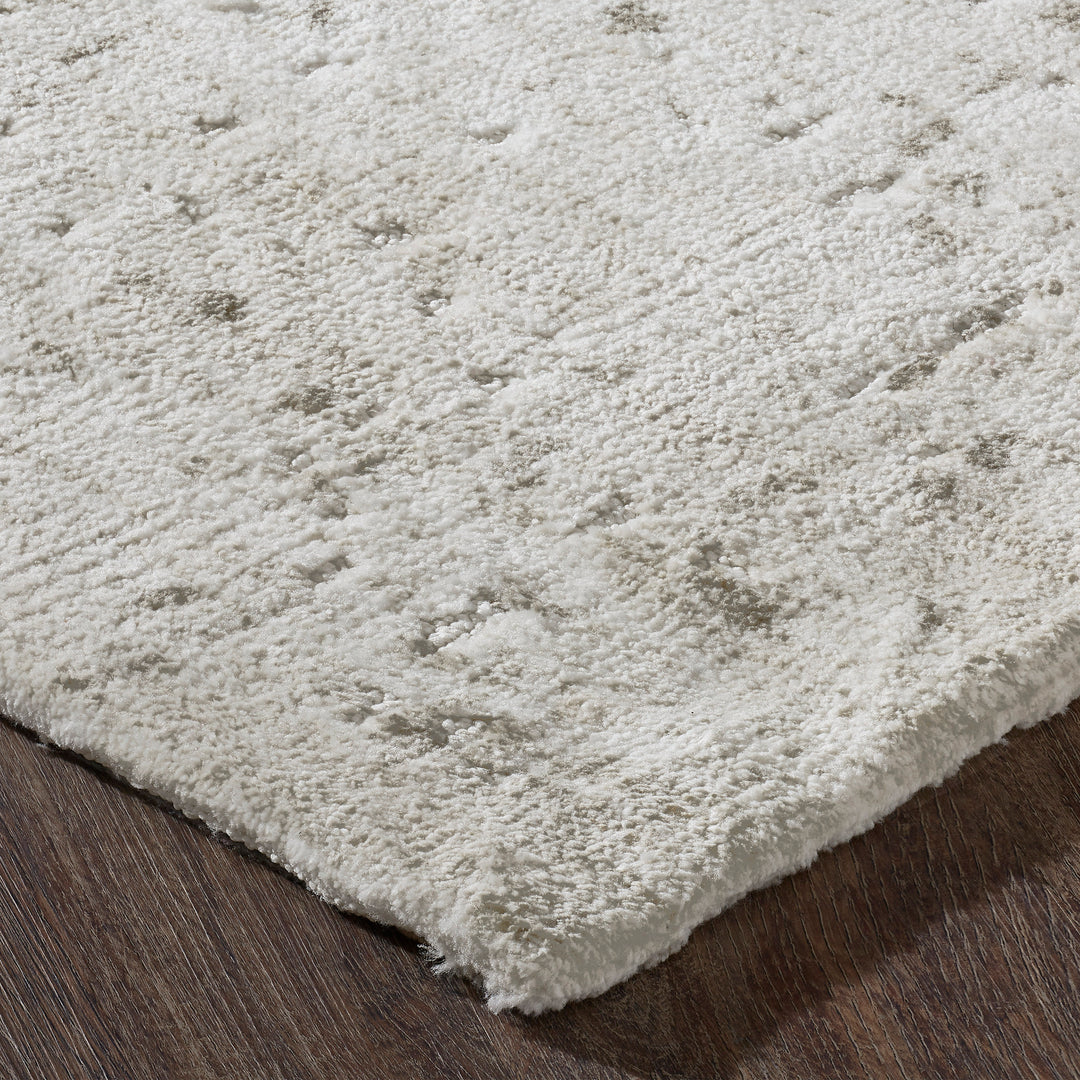 Renwil RHAZ-10053-57 Hazel Indoor Rug - Off-white