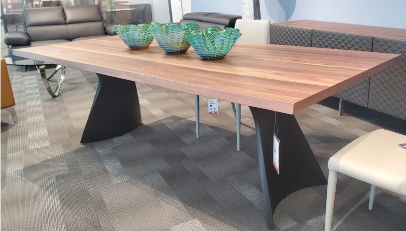 PB-26MAN Dining Table