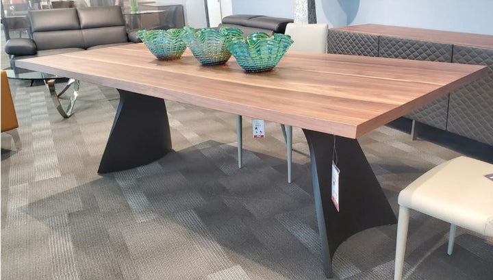 PB-26MAN Dining Table